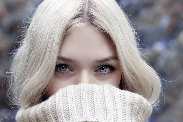 The growing obsession with blue contact lenses